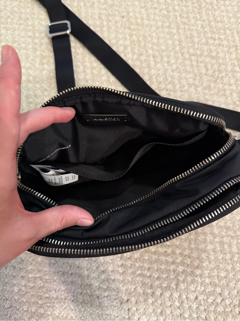 lululemon crossbody - Picture 3 of 5